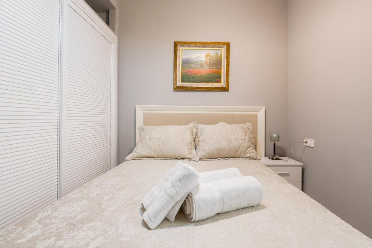 Precioso Apartamento En Triana Sevilla Bagian luar foto