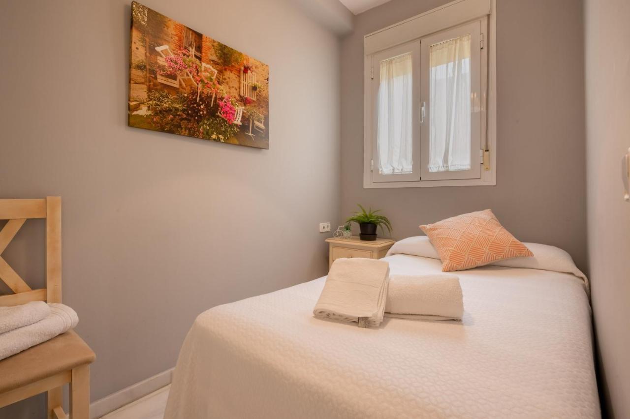 Precioso Apartamento En Triana Sevilla Bagian luar foto