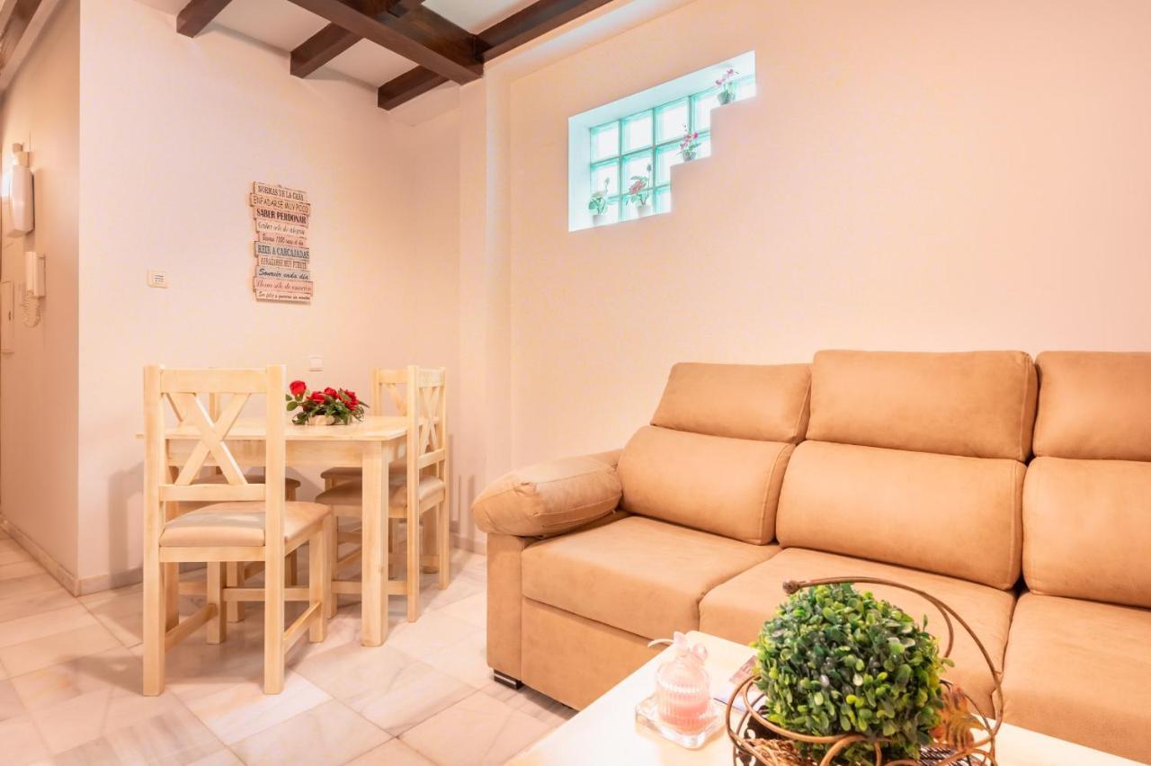 Precioso Apartamento En Triana Sevilla Bagian luar foto